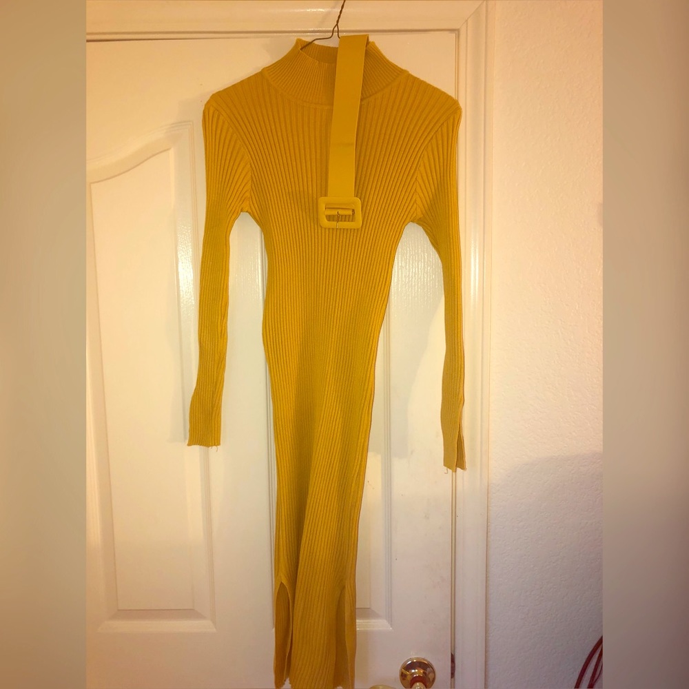 long bodycon sweater dress w/ belt